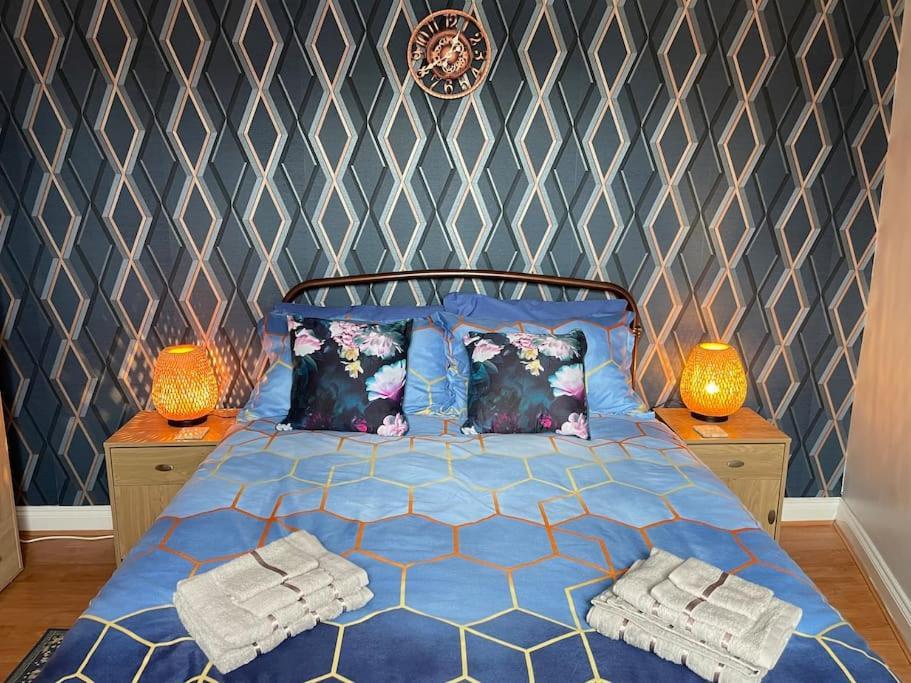 Beanies Lornestreet Four Bed House Apartment Swindon Ngoại thất bức ảnh