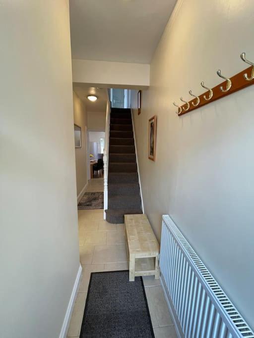 Beanies Lornestreet Four Bed House Apartment Swindon Ngoại thất bức ảnh