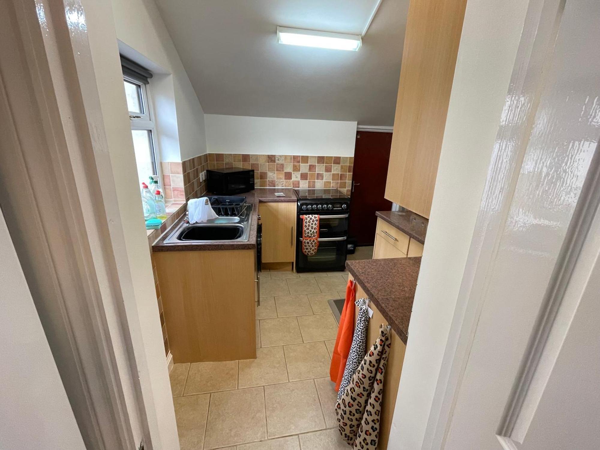 Beanies Lornestreet Four Bed House Apartment Swindon Ngoại thất bức ảnh